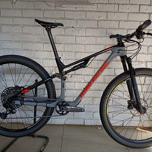 Titan Racing Cypher Carbon comp - Medium