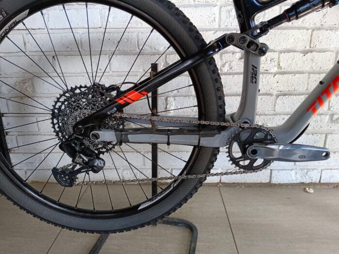 Titan Racing Cypher Carbon comp - Medium - Image 7